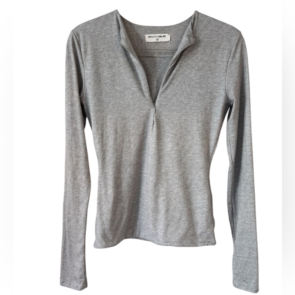 🩶 Gray Half-Zip Long Sleeve Top by White House Black Market